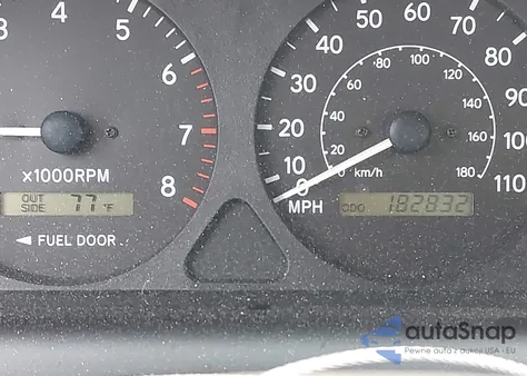 2001 Toyota Corolla Le из США, поврежденный, VIN 2T1BR12E11C511494